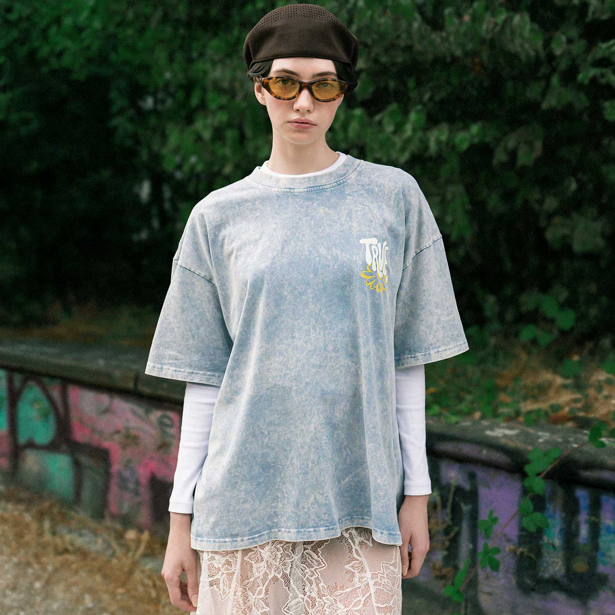 BLOOM BOXY T-SHIRT - WASHED BLUE