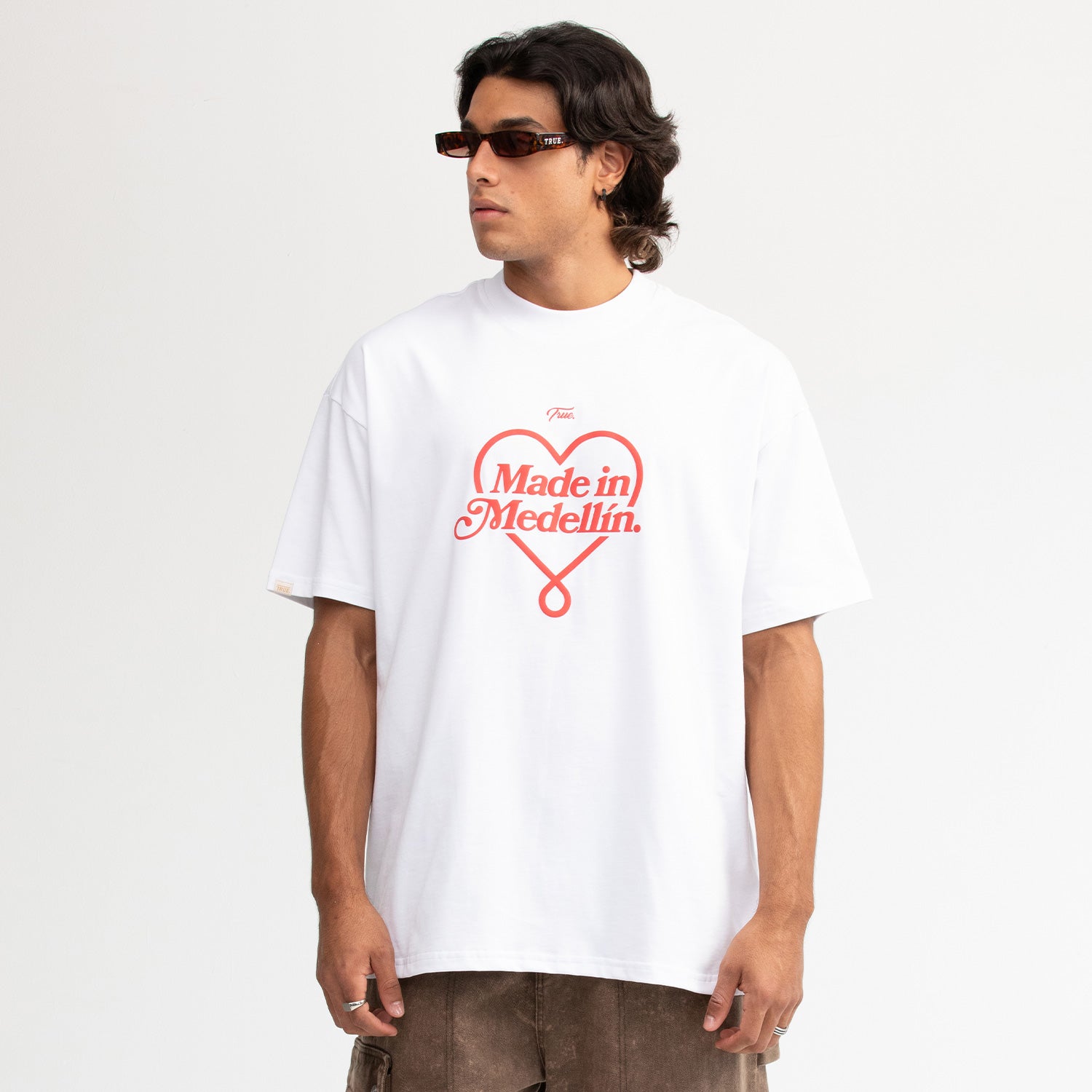 CAMISETA OVERSIZED MEDELLÍN - BLANCA