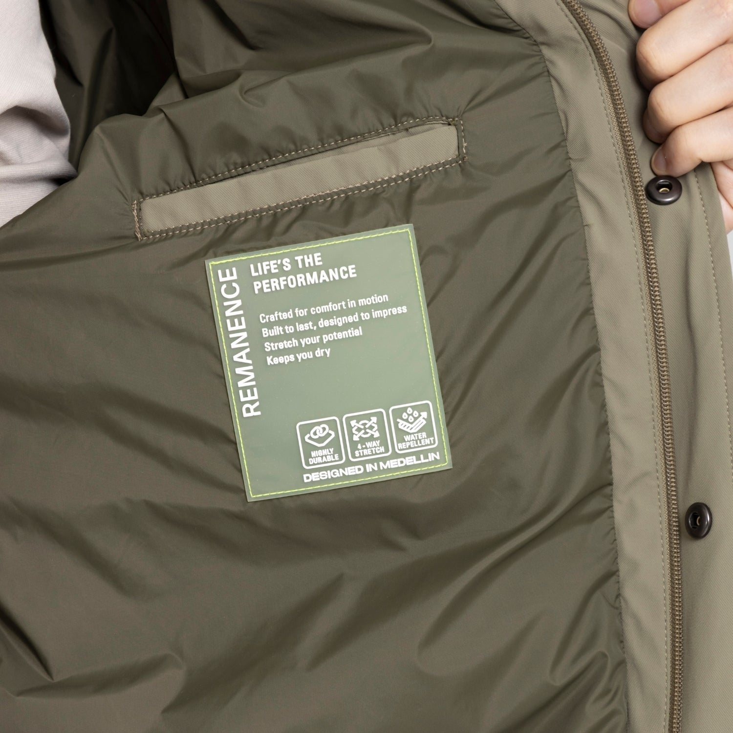 CHAQUETA HOLMIUM VERDE OLIVA