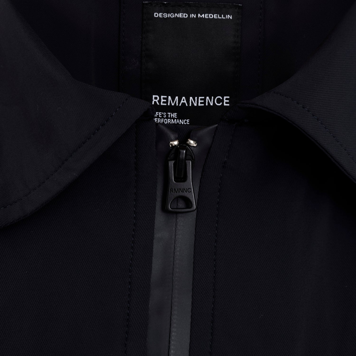 CHAQUETA VAPOR NEGRA