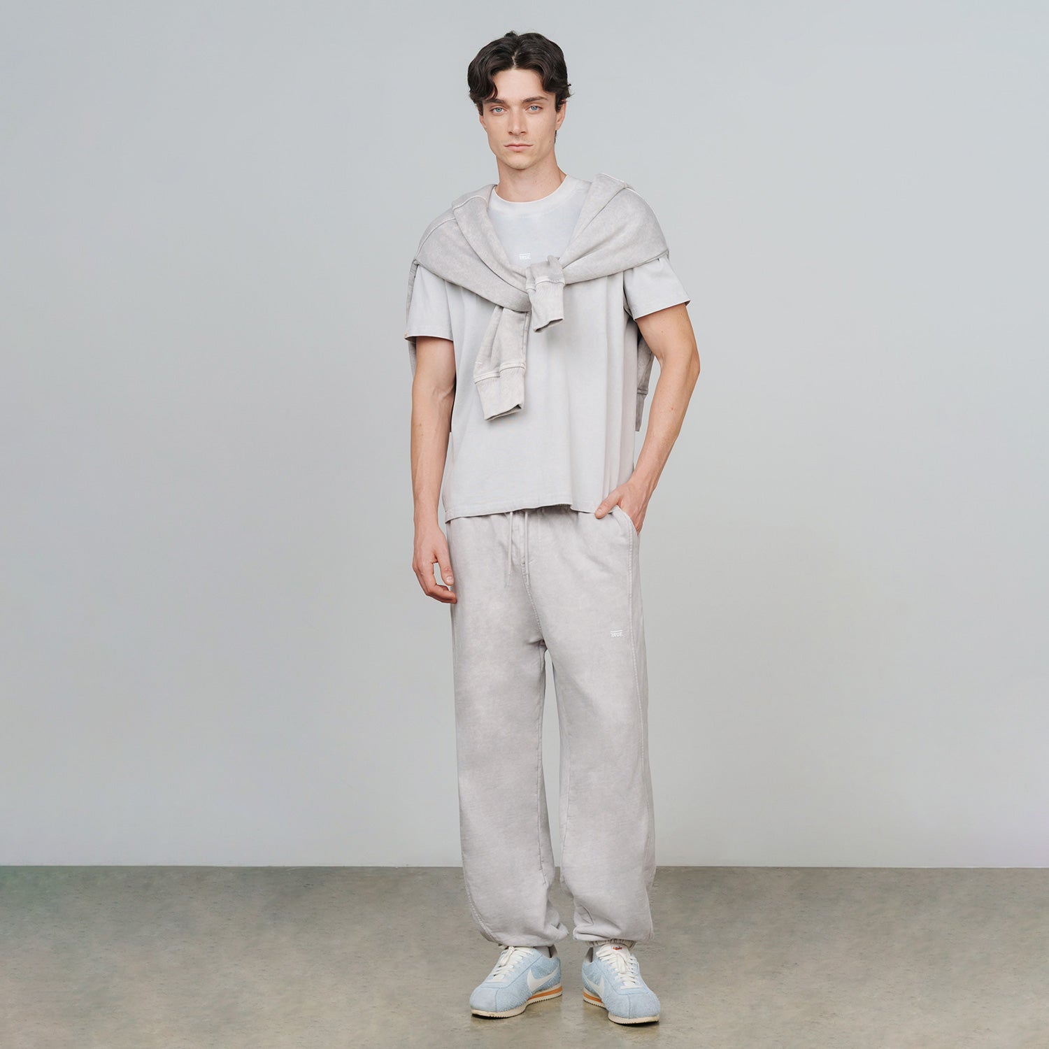 CLASSIC T-SHIRT - WASHED GRAY