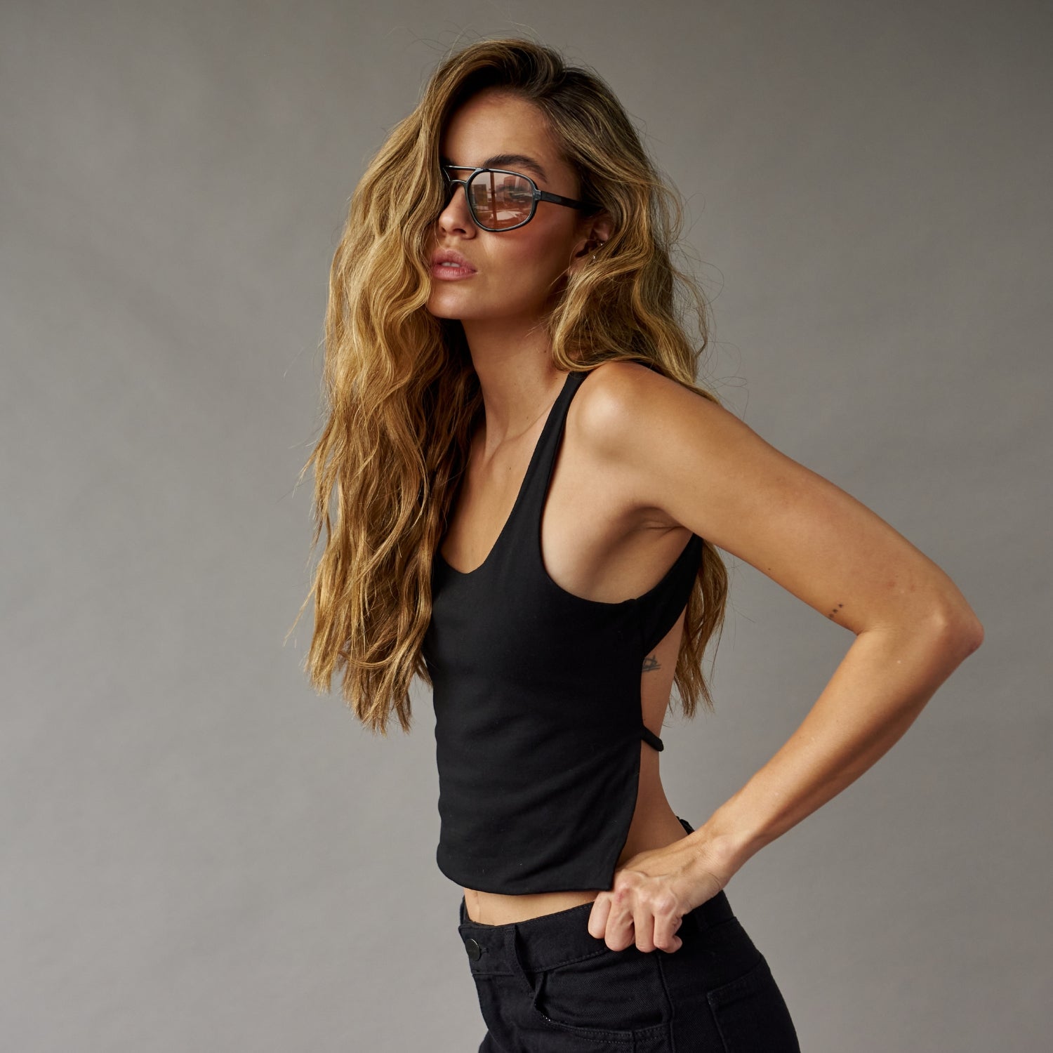 DANNA BLACKLESS TOP