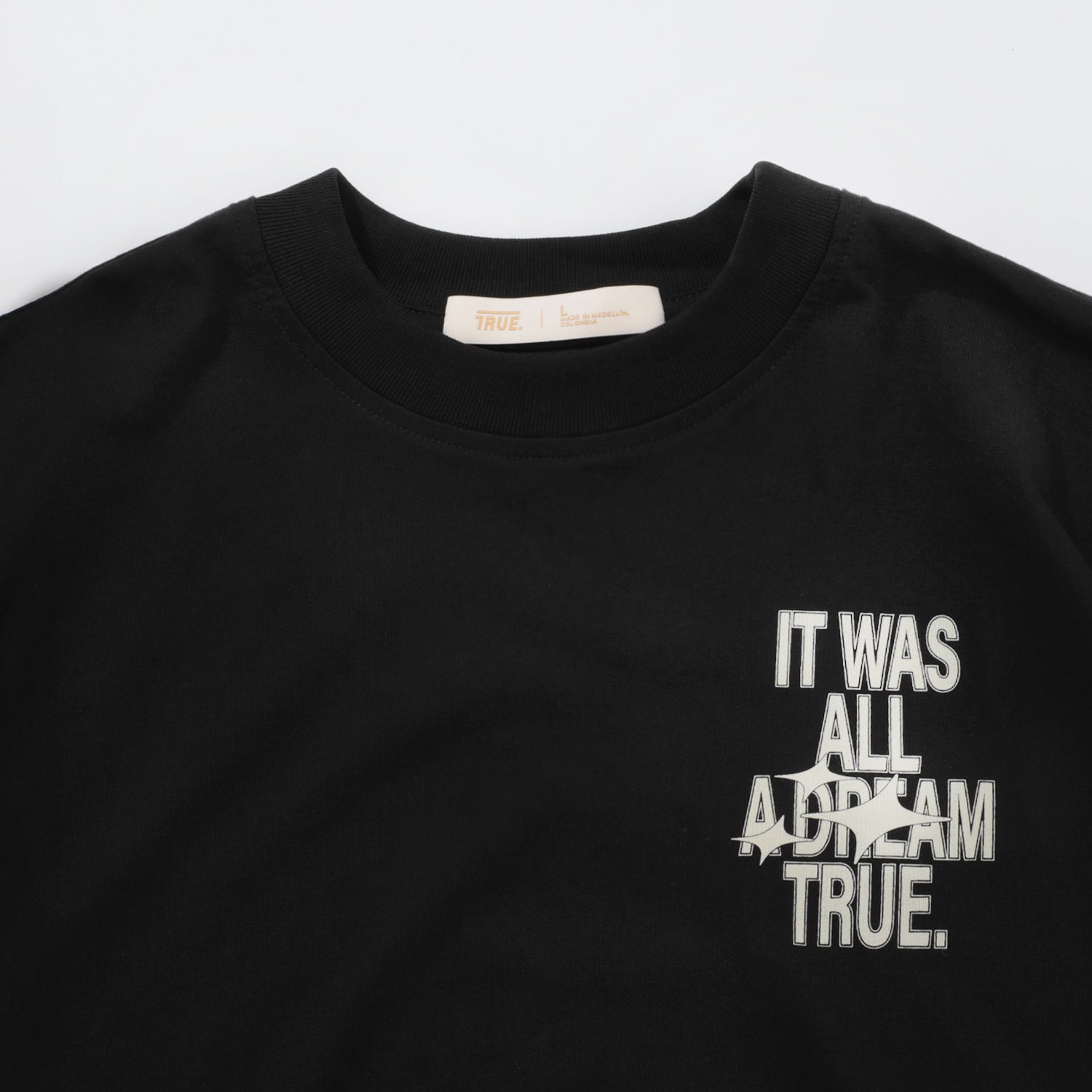 DREAMS BOXY TEE - BLACK