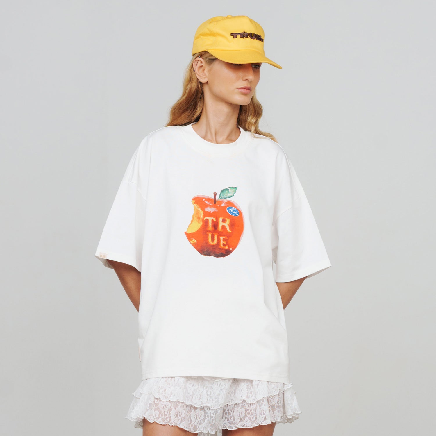 JUICY BOXY TEE - CREAM
