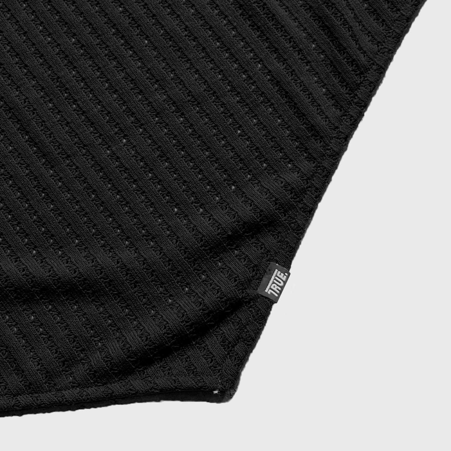 TEXTURE HALTER TOP - BLACK