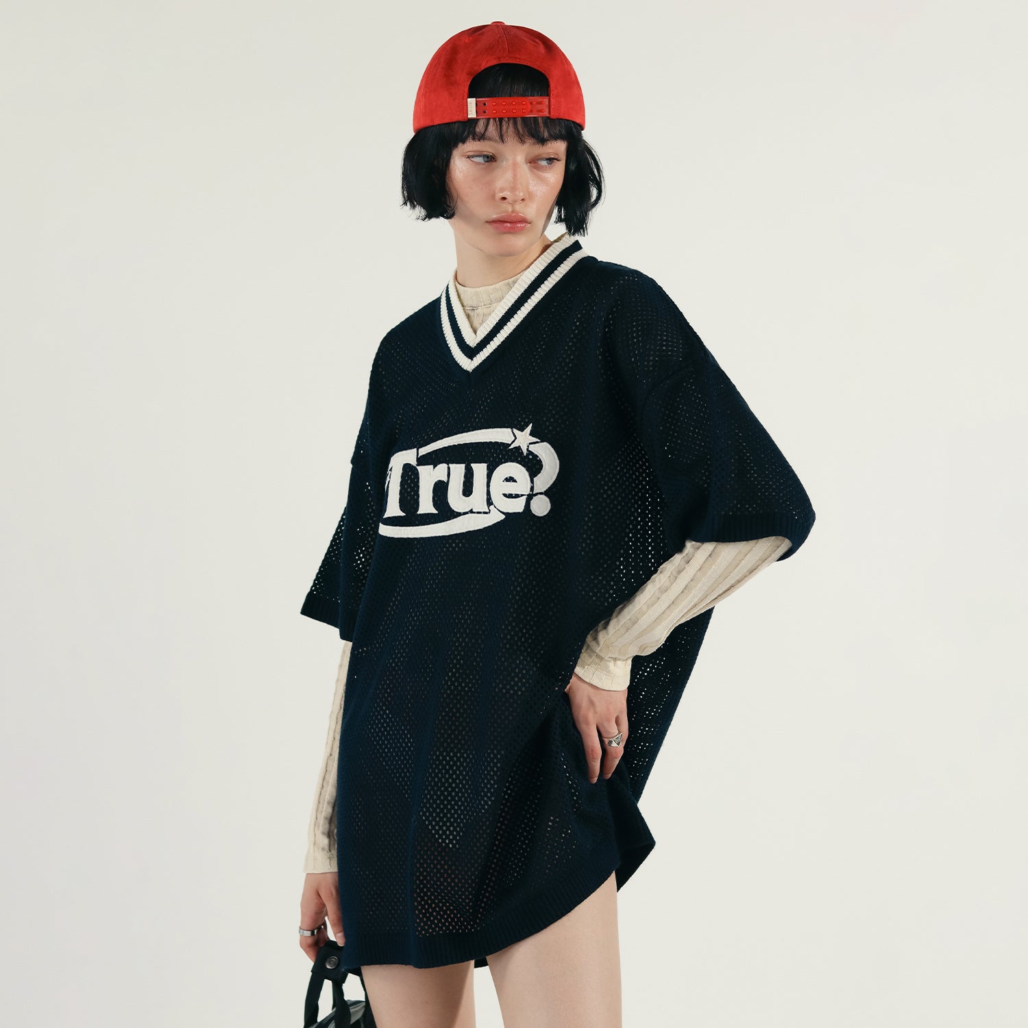 OVERSIZED KNITTED JERSEY - NAVY BLUE