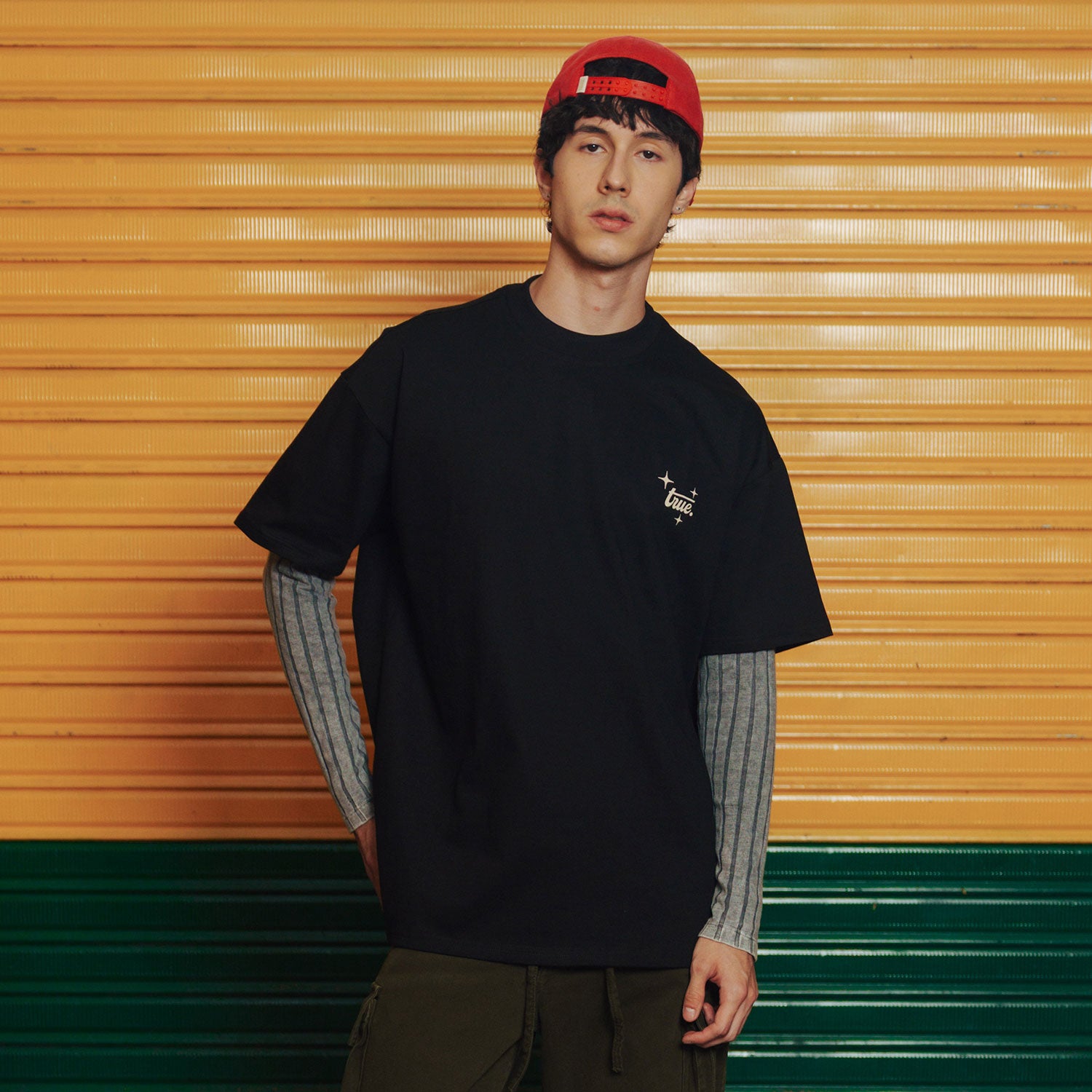 LATINOS OVERSIZED T-SHIRT - BLACK