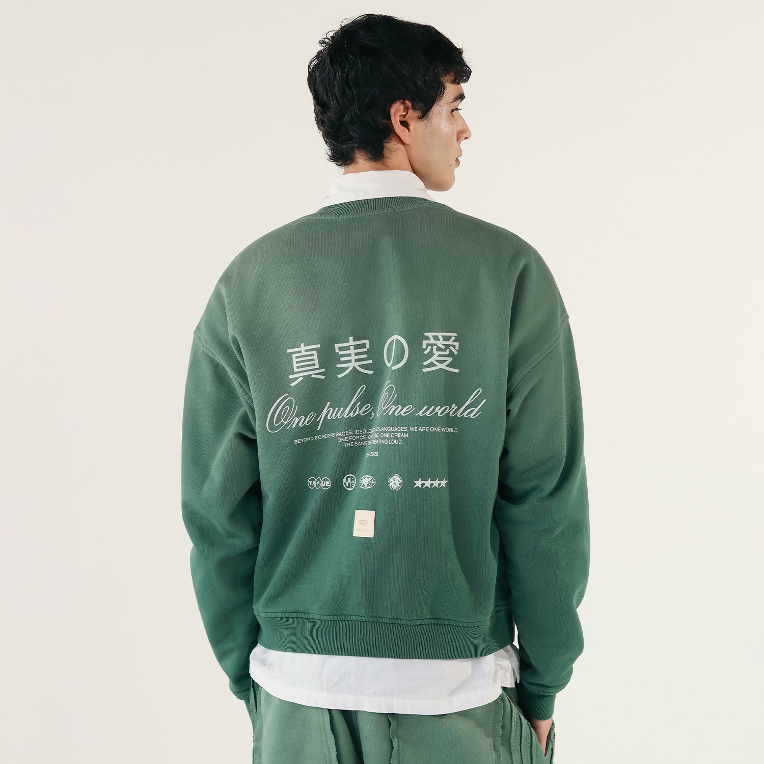 ONE PULSE CREWNECK - GRADIENT GREEN