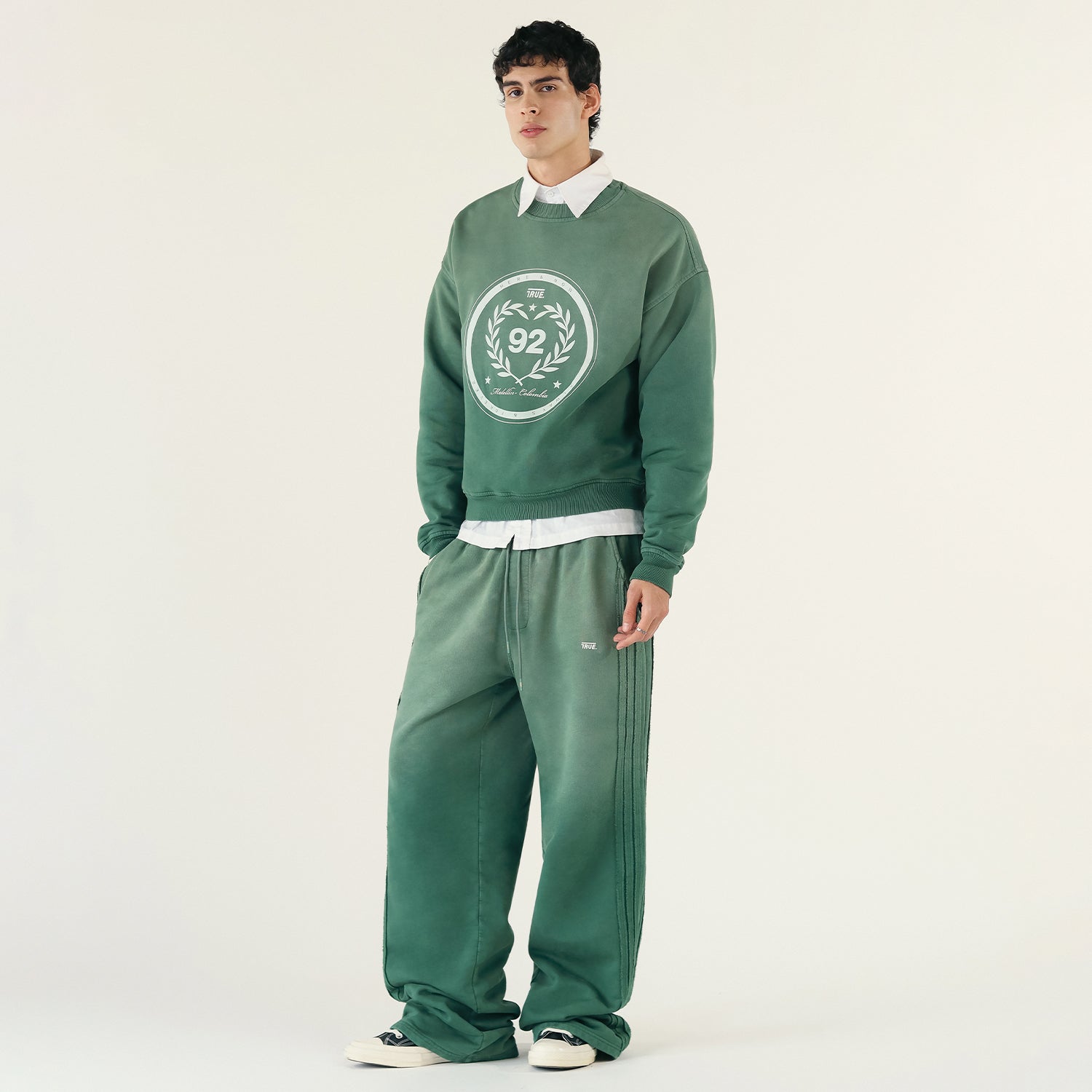ONE PULSE CREWNECK - GRADIENT GREEN