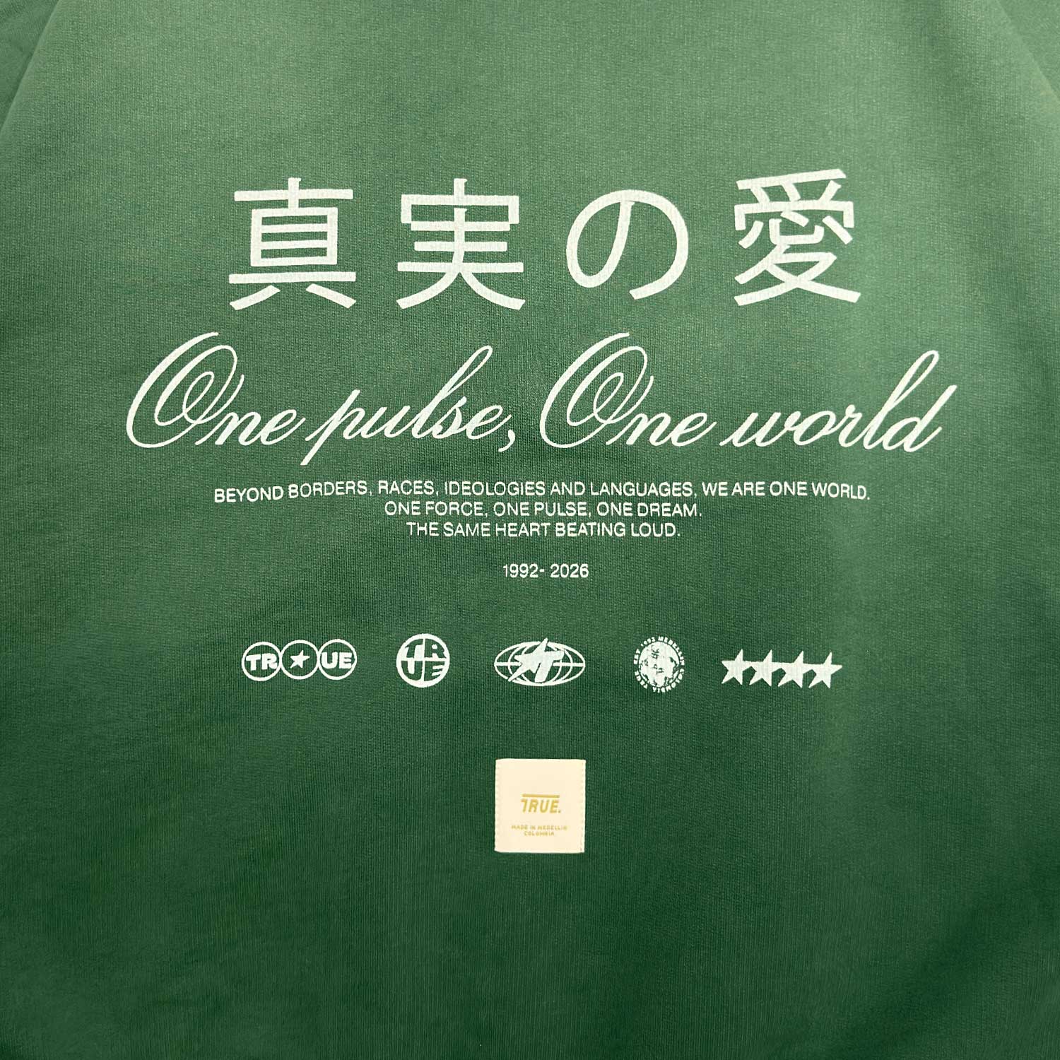 ONE PULSE CREWNECK - GRADIENT GREEN