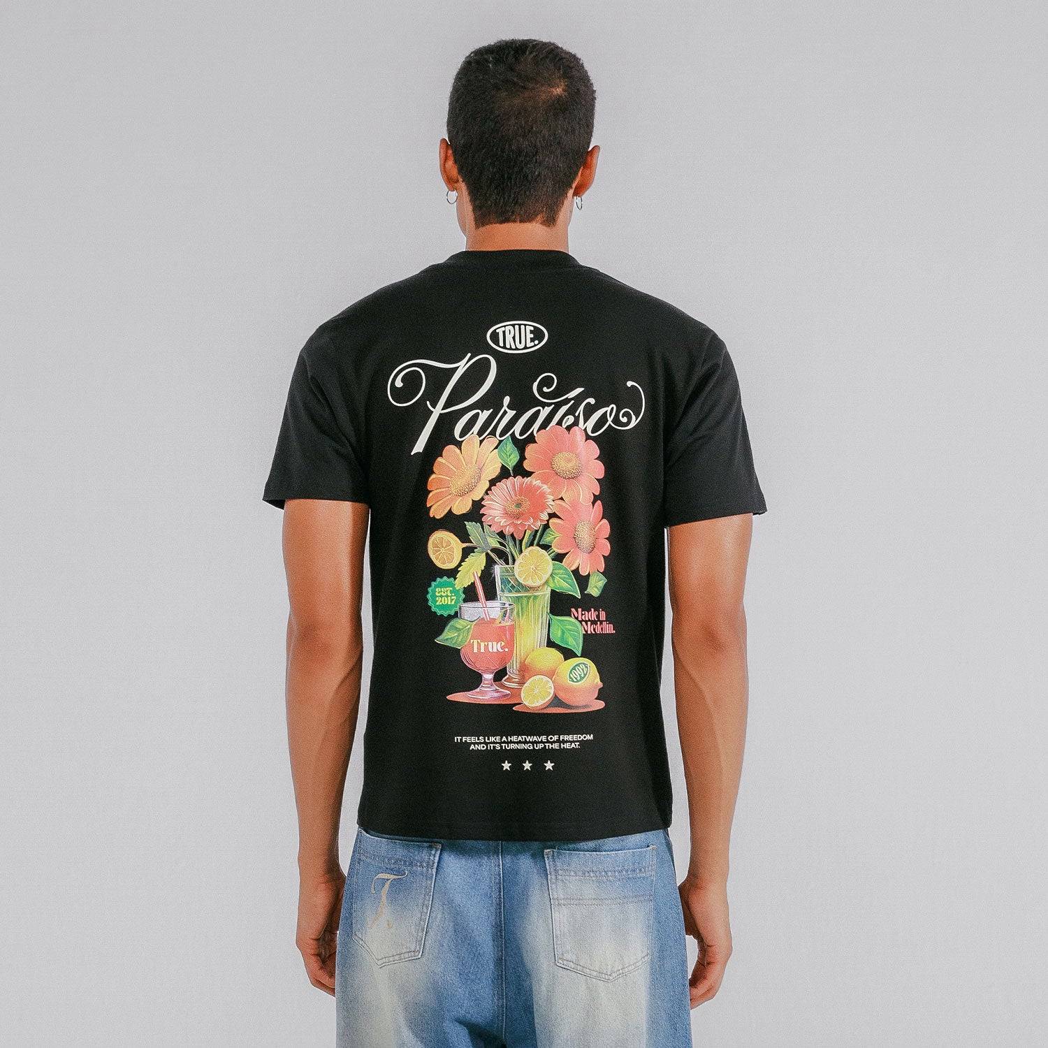 PARAÍSO REGULAR T-SHIRT - BLACK