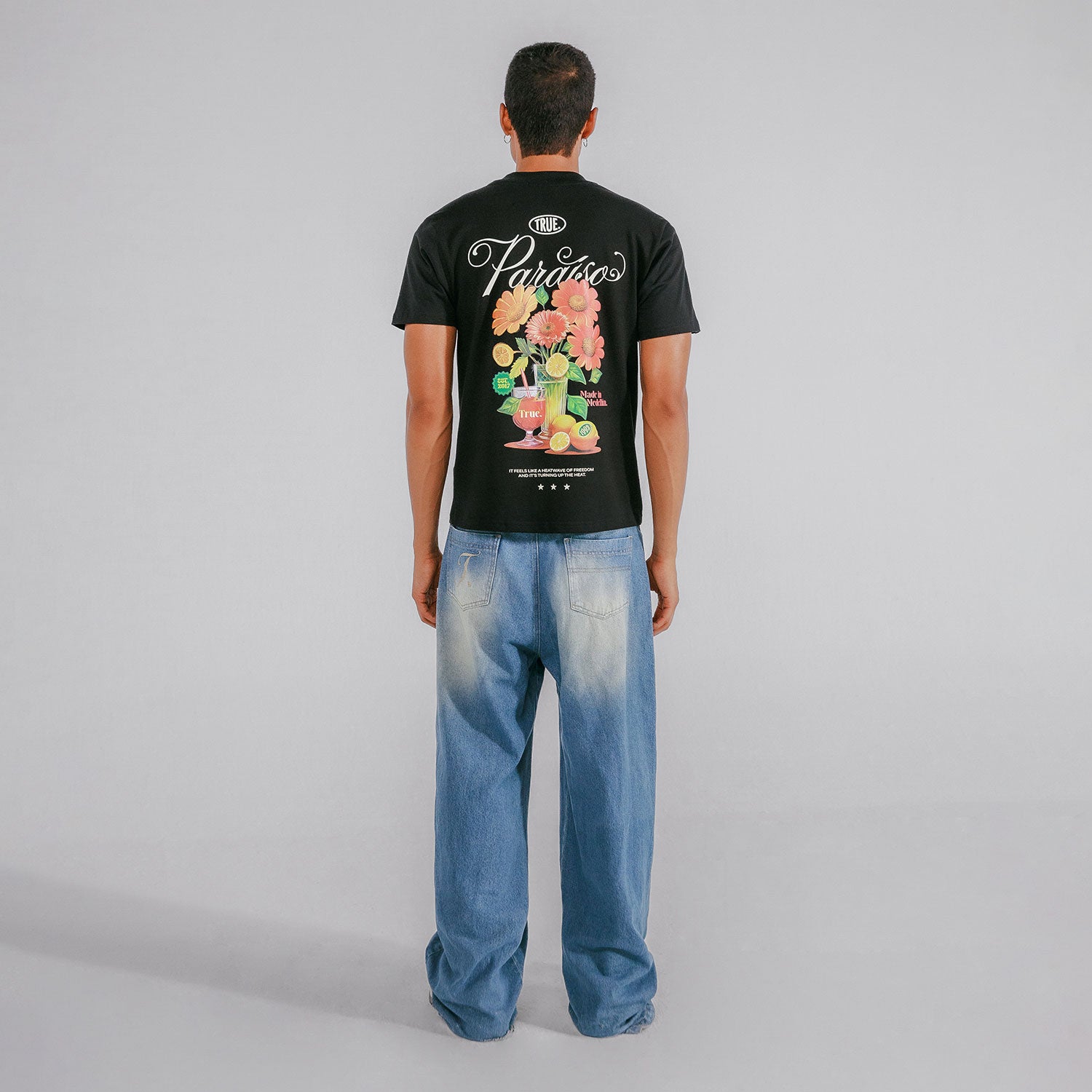 PARAÍSO REGULAR T-SHIRT - BLACK