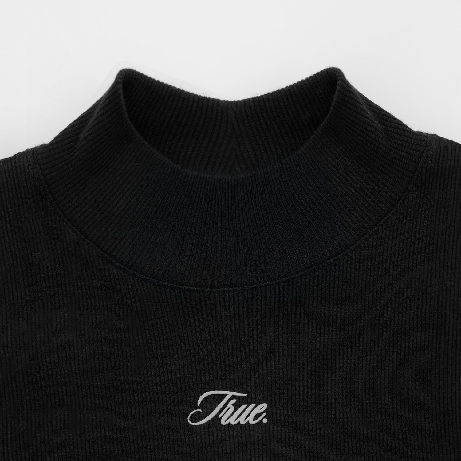 RIBBED TURTLENECK TOP - BLACK