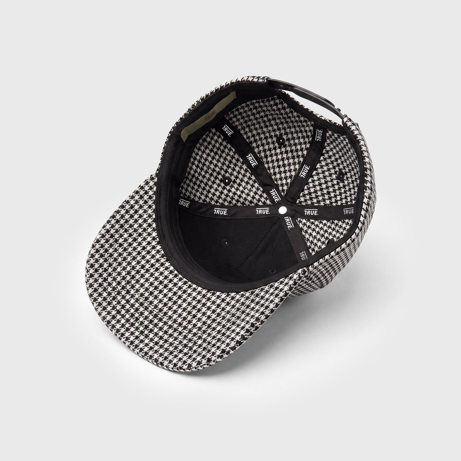 SHERPA GOLFER CAP - BLACK/WHITE