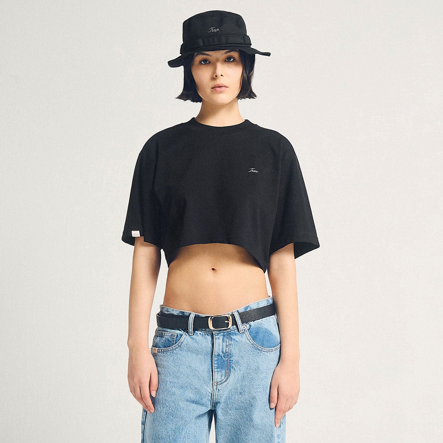SIGNATURE CROP TOP - BLACK