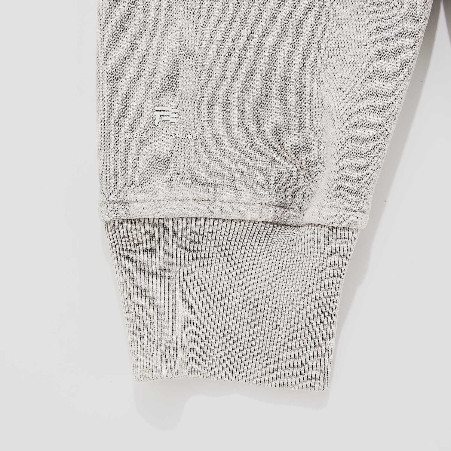 TRUE CLASSIC HOODIE - WASHED GRAY