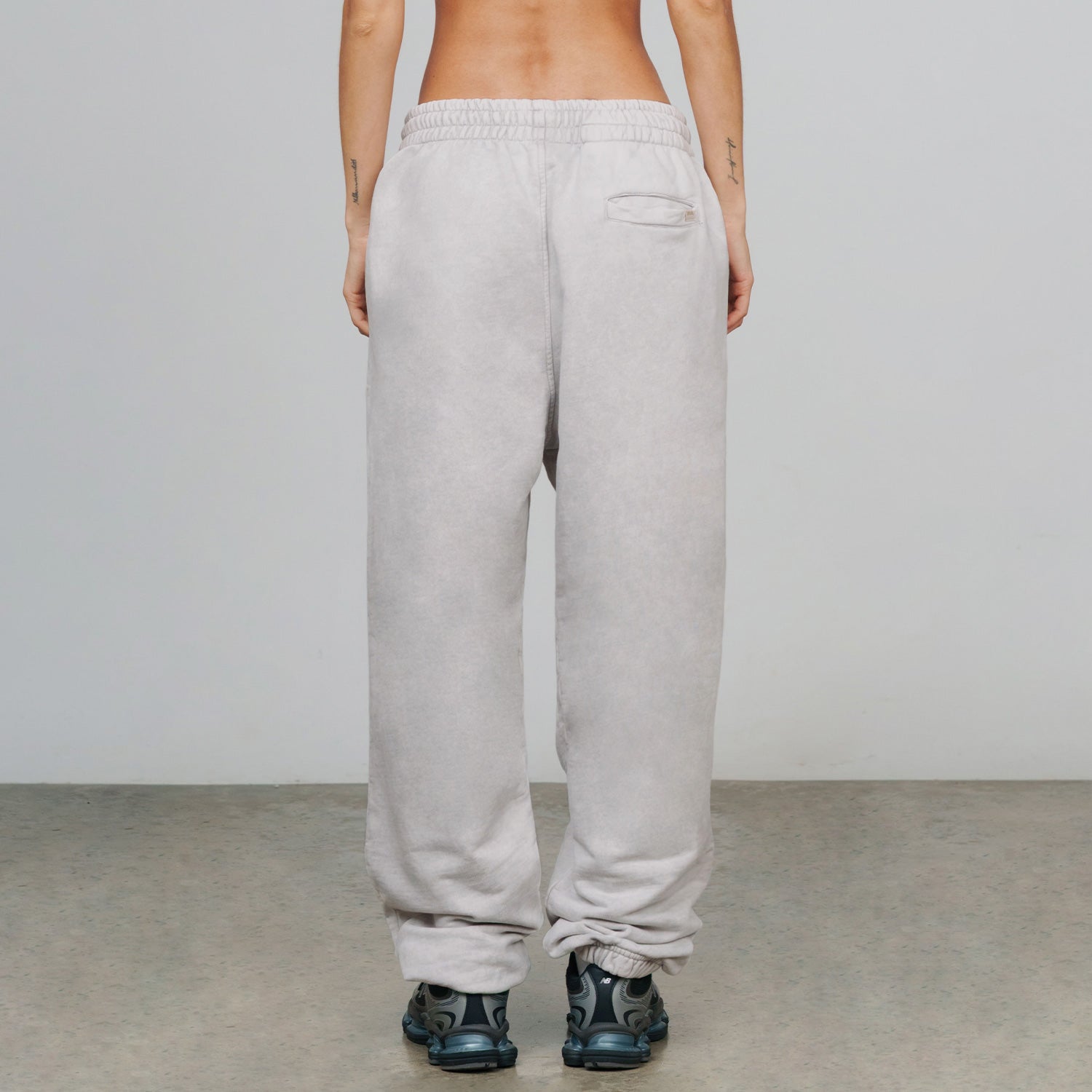 TRUE CLASSIC JOGGER - WASHED GRAY