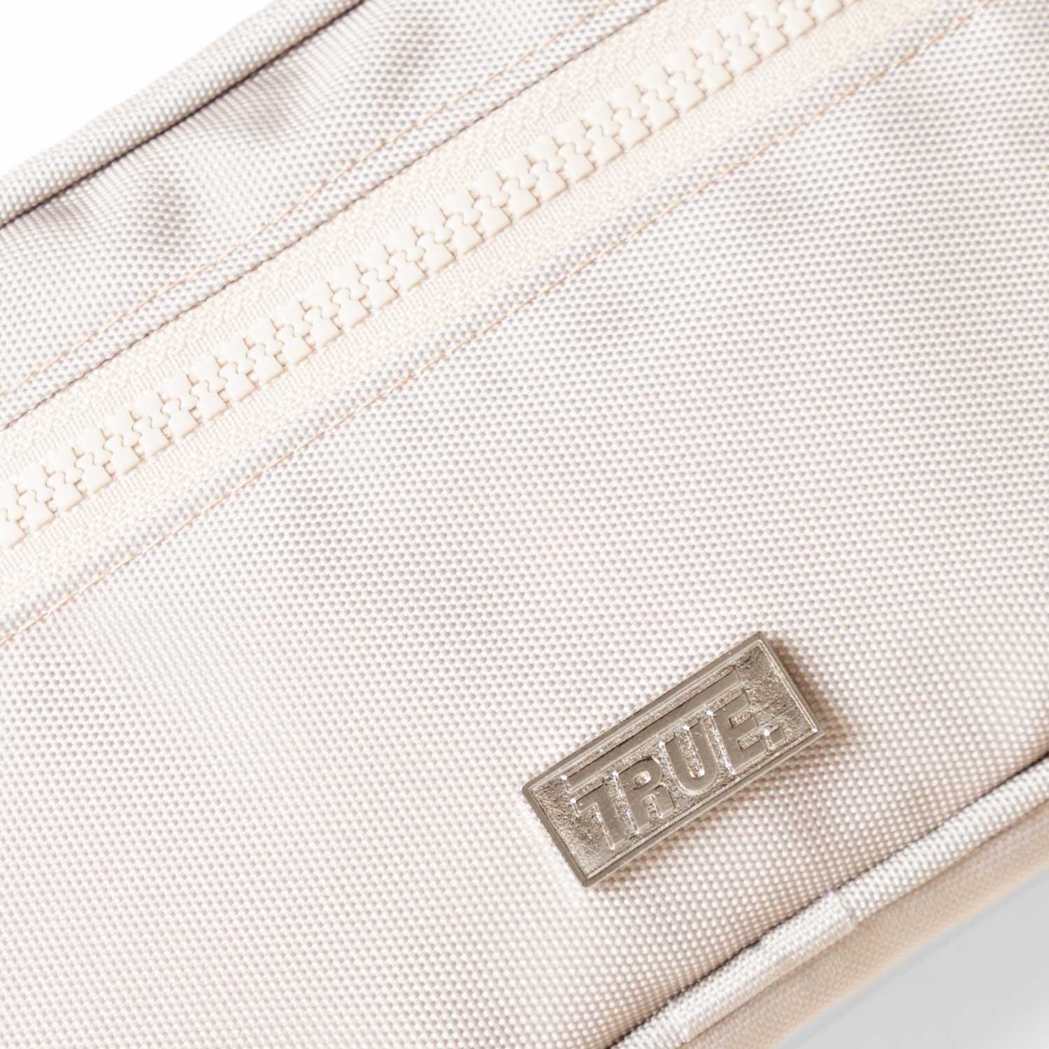 TRUE CLASSIC MINI BAG - SAND