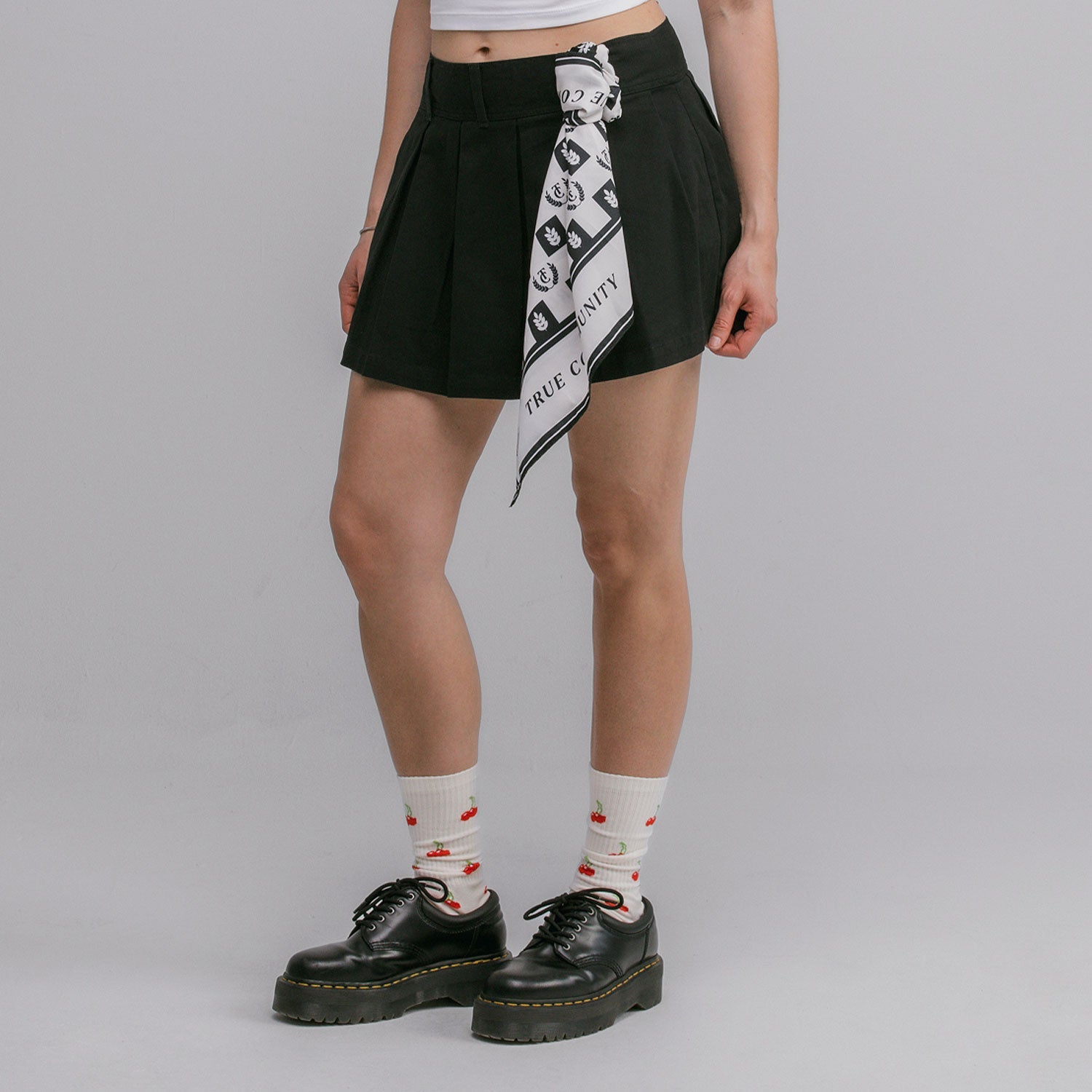 TRUE X SMIRNOFF SOCKS - CREAM