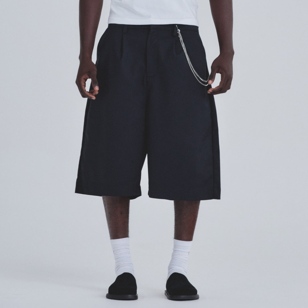 BASICS TAILORED JORTS - BLACK