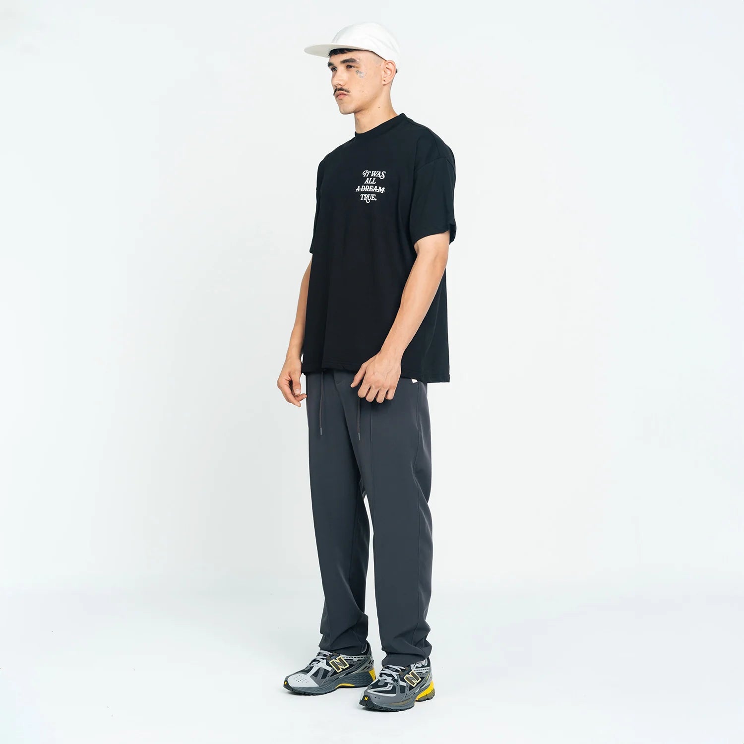 CAMISETA OVERSIZED DREAM - NEGRA