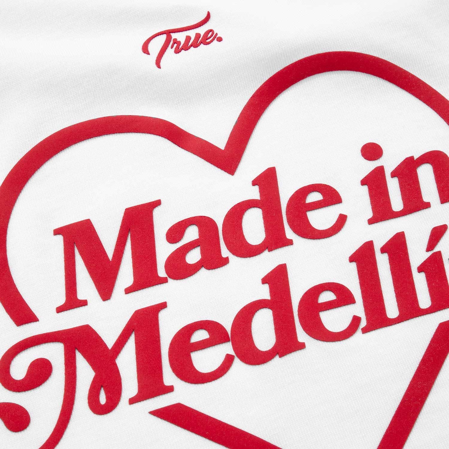 CAMISETA OVERSIZED MEDELLÍN - BLANCA