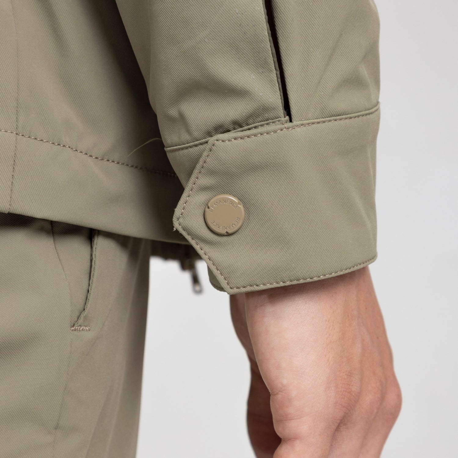 CHAQUETA HOLMIUM VERDE OLIVA