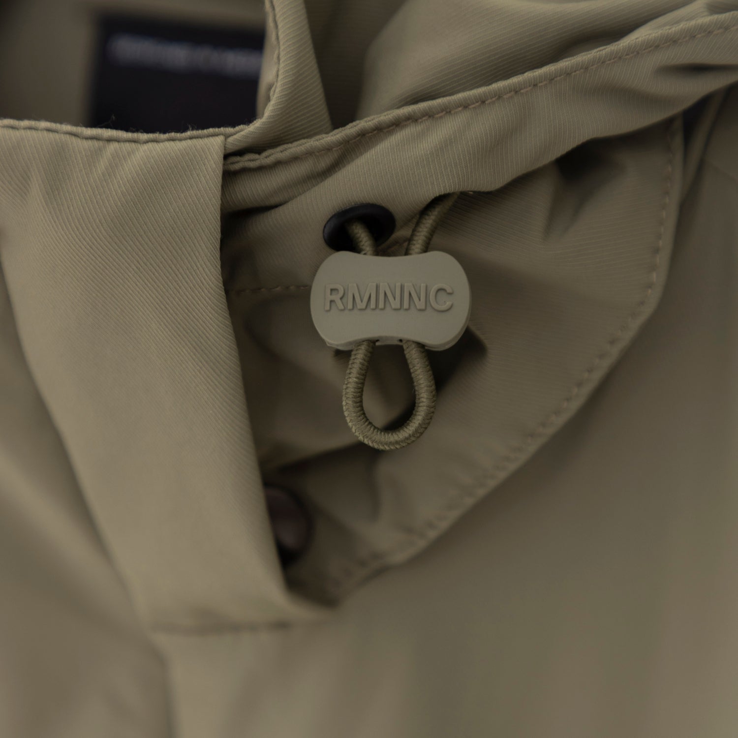CHAQUETA HOLMIUM VERDE OLIVA