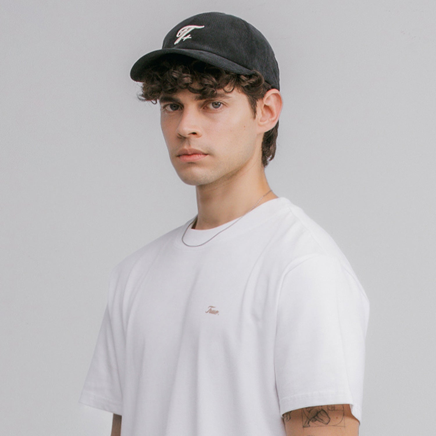 CORDUROY STELLAR CAP - BLACK