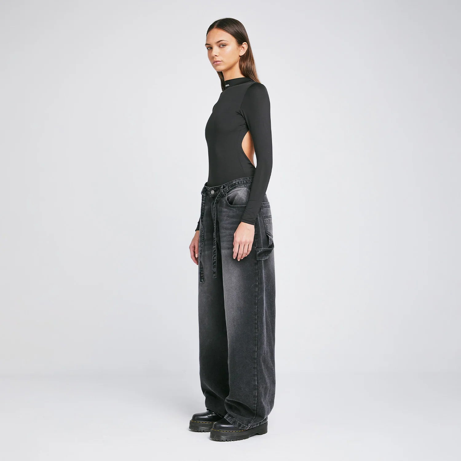 CUT-OUT BLACK BODYSUIT - BLACK