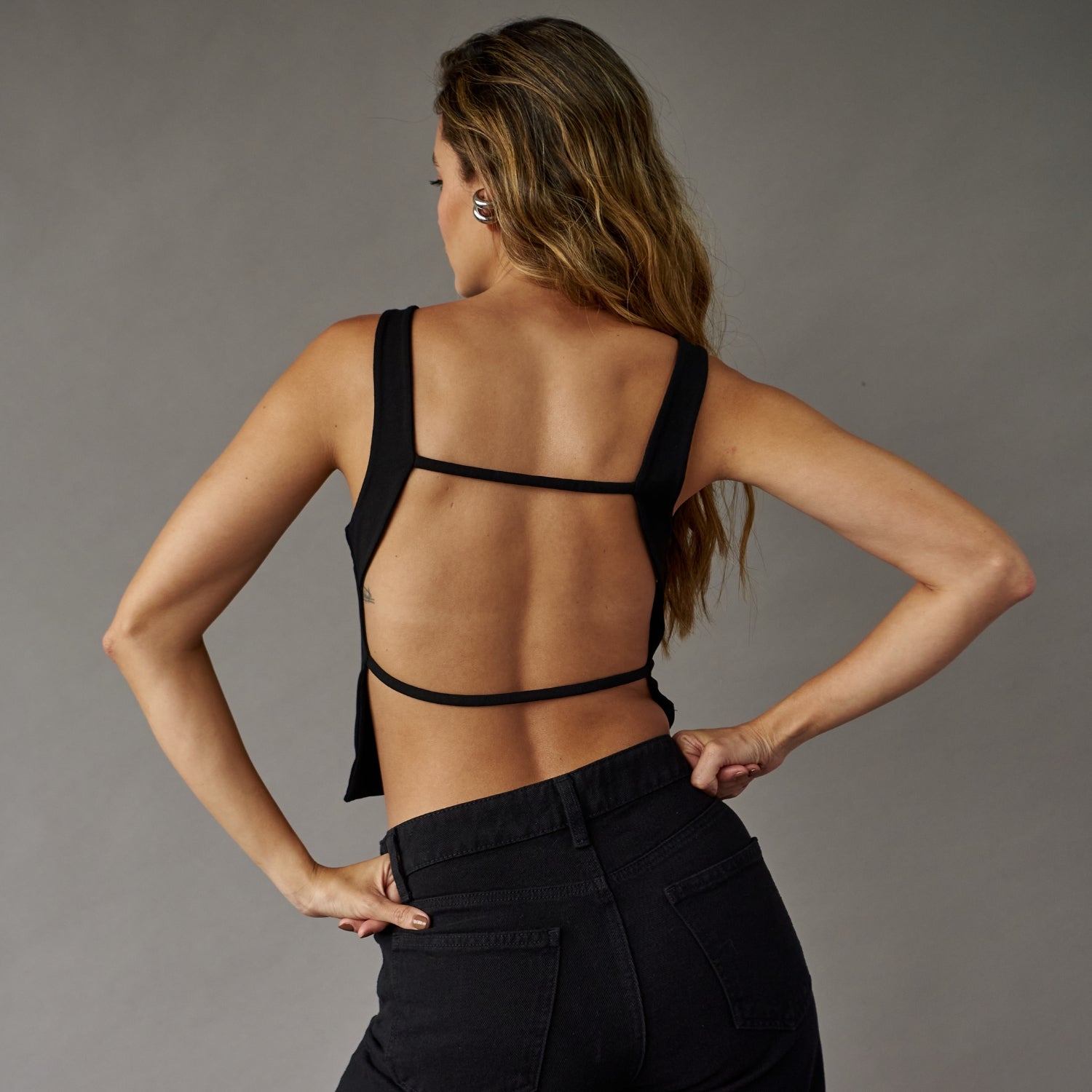 DANNA BLACKLESS TOP