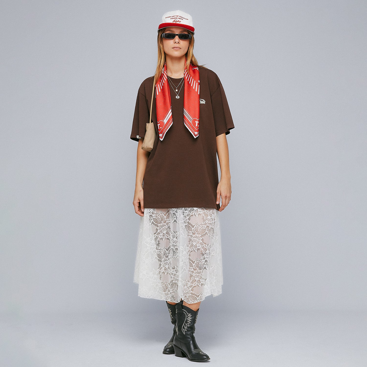 EVERYDAY LOGO T-SHIRT - BROWN