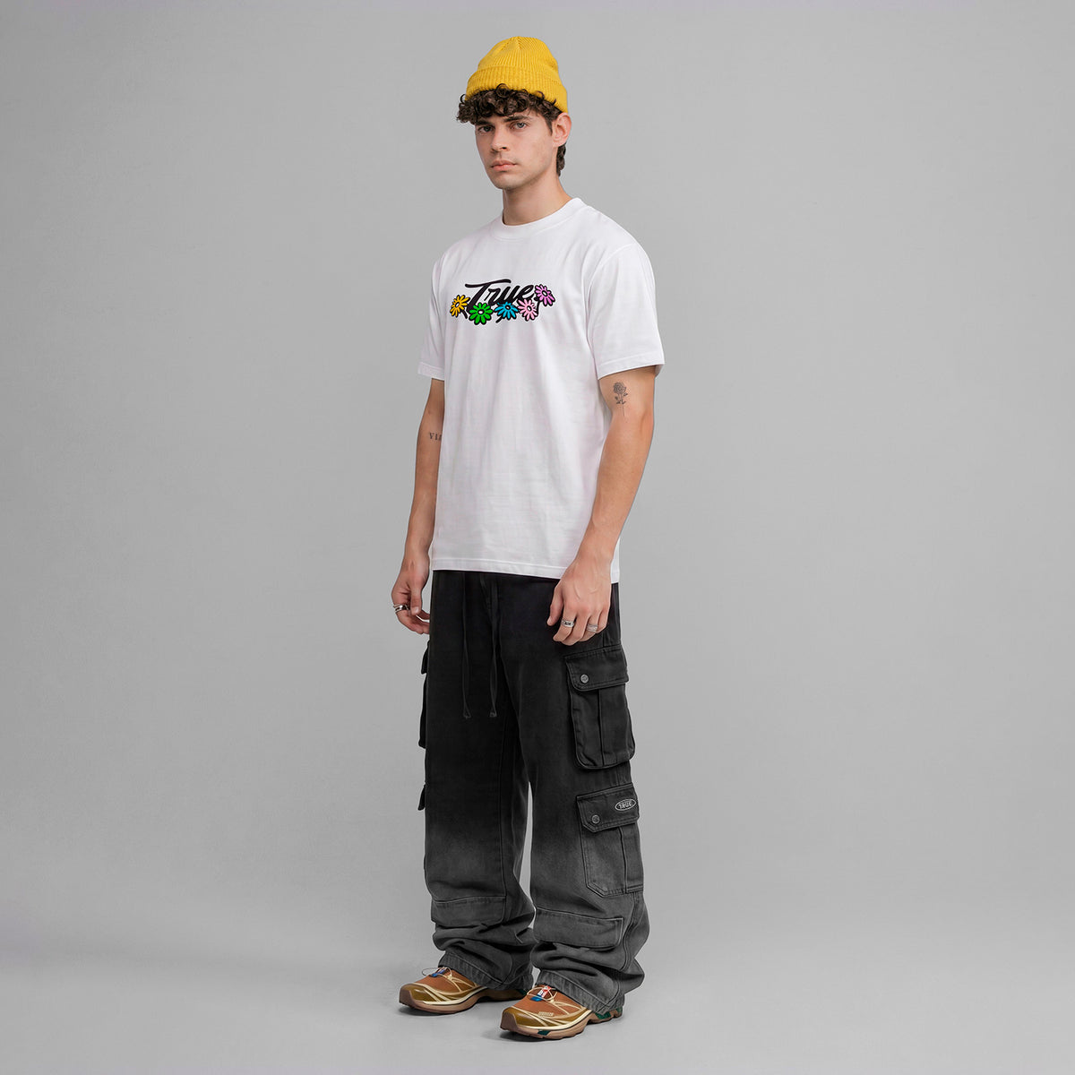 FLOWERS LOGO T-SHIRT - WHITE