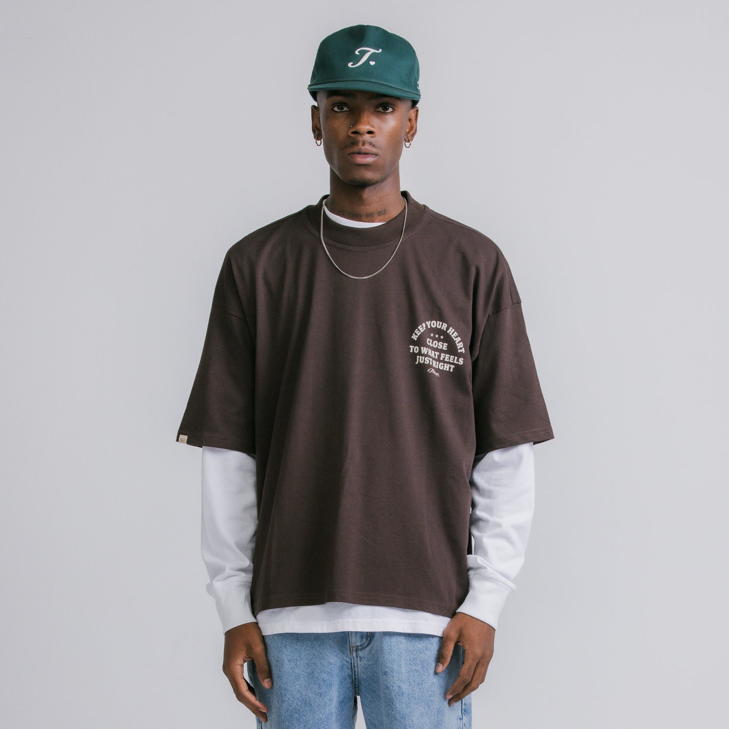 Heart_Box_Tee_Brown_07.jpg