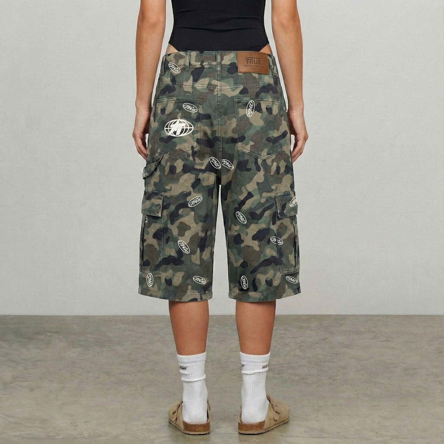 INTUITION CAMO CARGO JORTS - GREEN