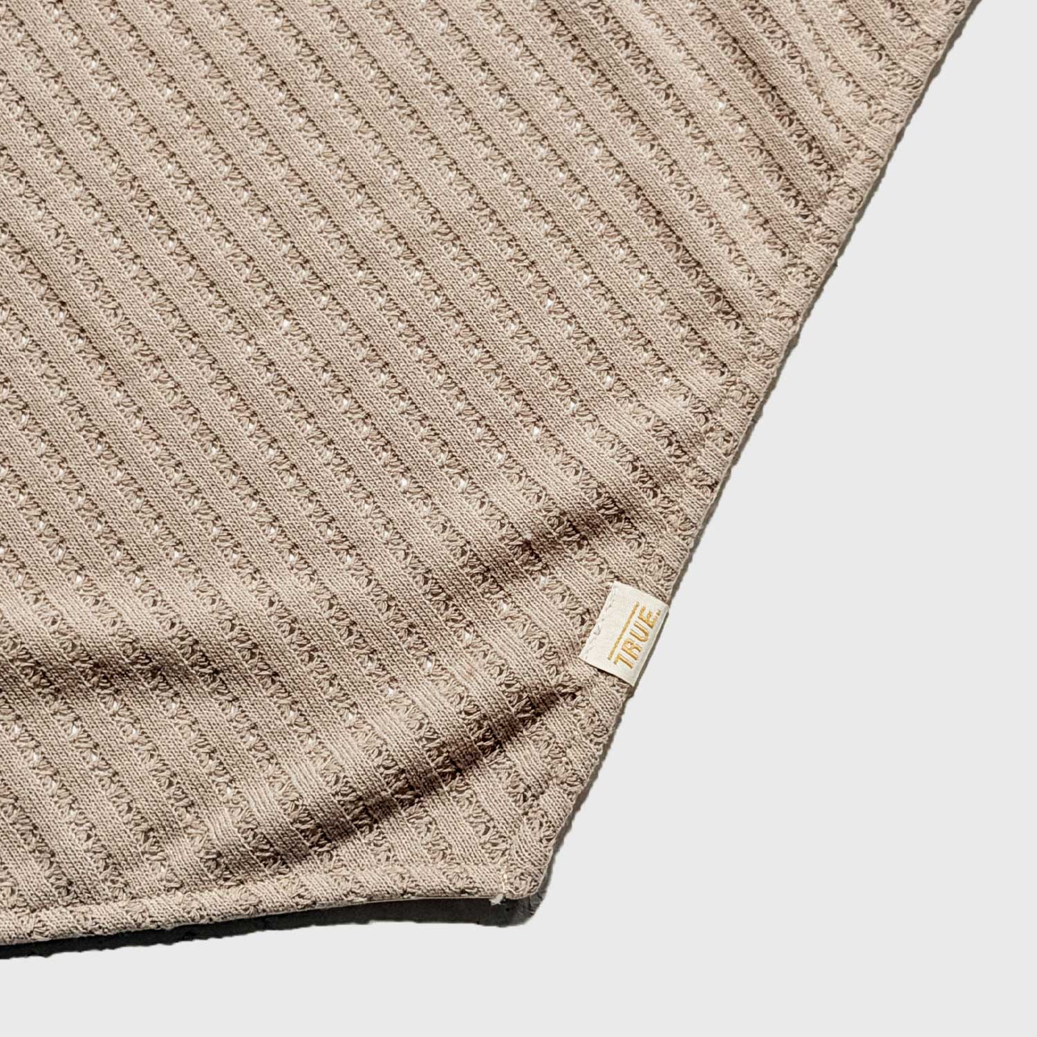 TEXTURE HALTER TOP - CAMEL