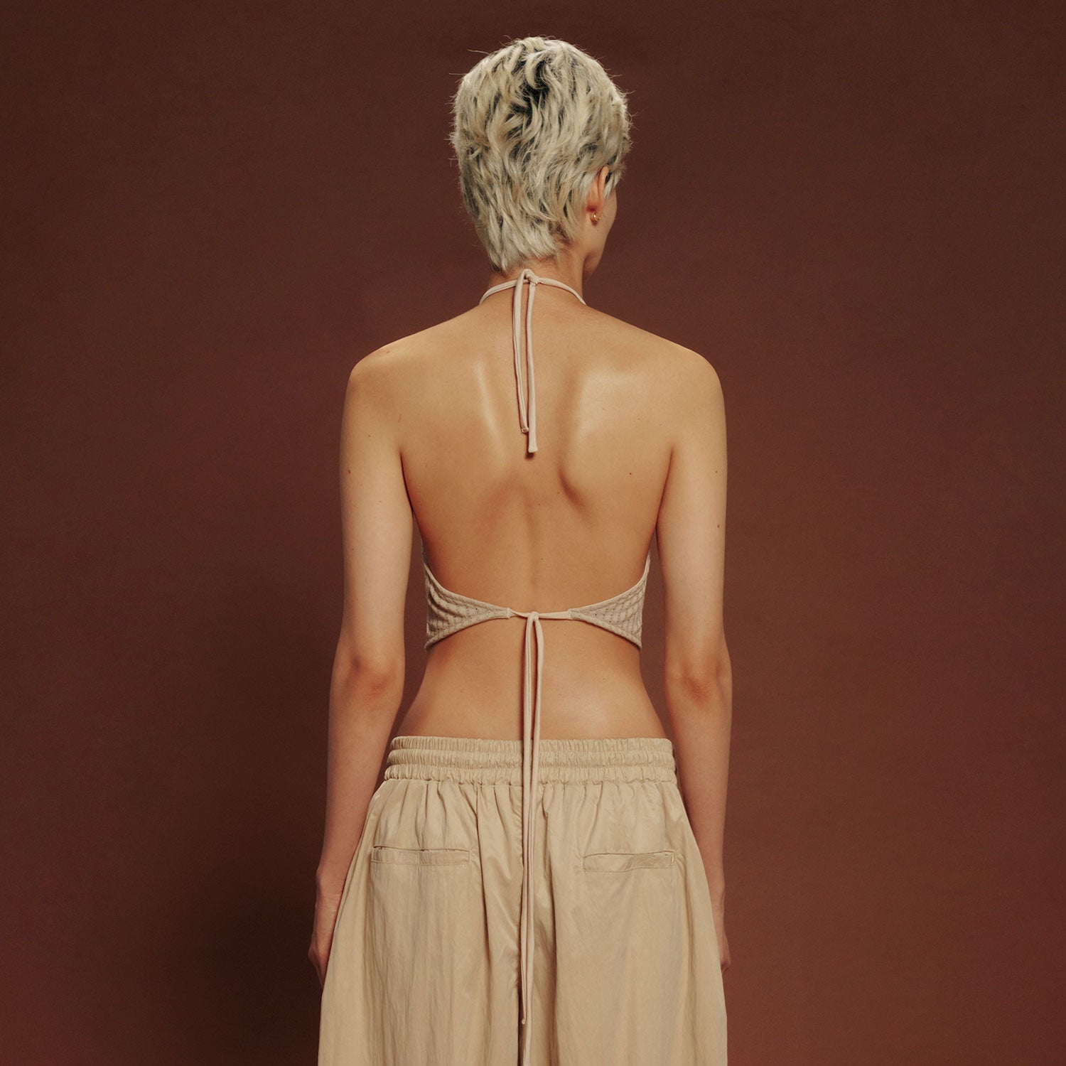 TEXTURE HALTER TOP - CAMEL