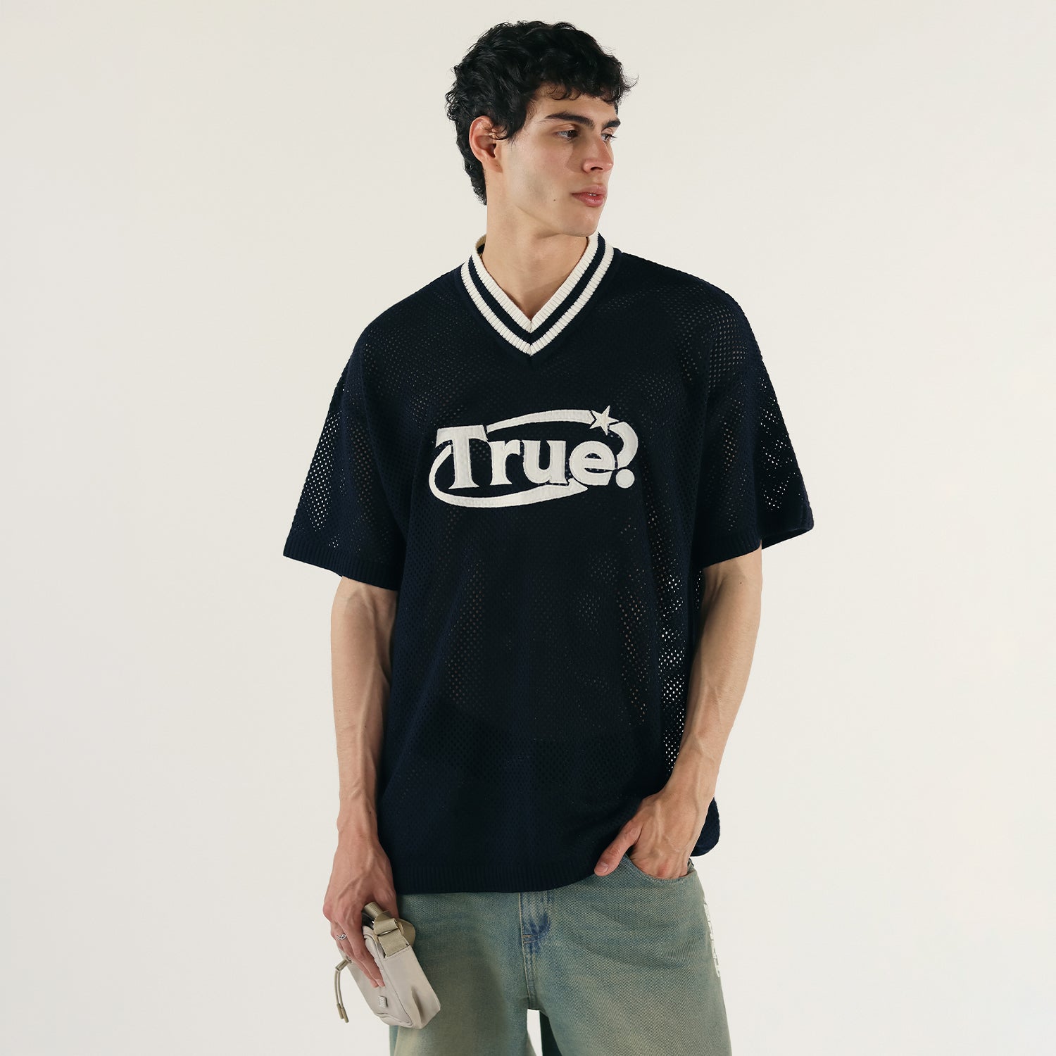 OVERSIZED KNITTED JERSEY - NAVY BLUE