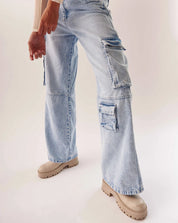 LOW RISE UTILITY BLUE JEAN