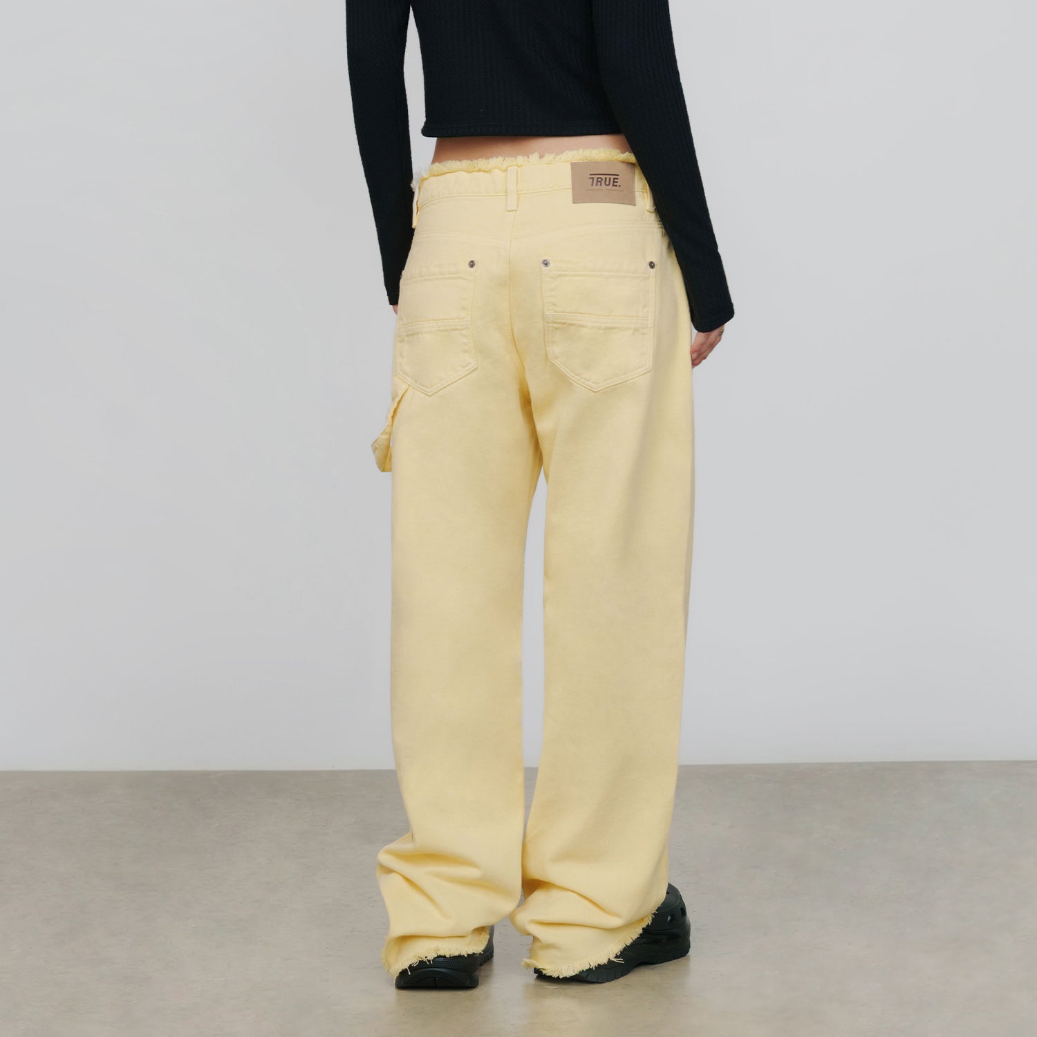 MID-RISE PANTS - BUTTER YELLOW