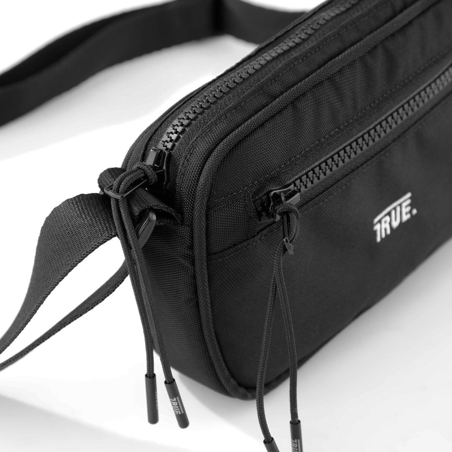 SIGNATURE MINI BAG - BLACK