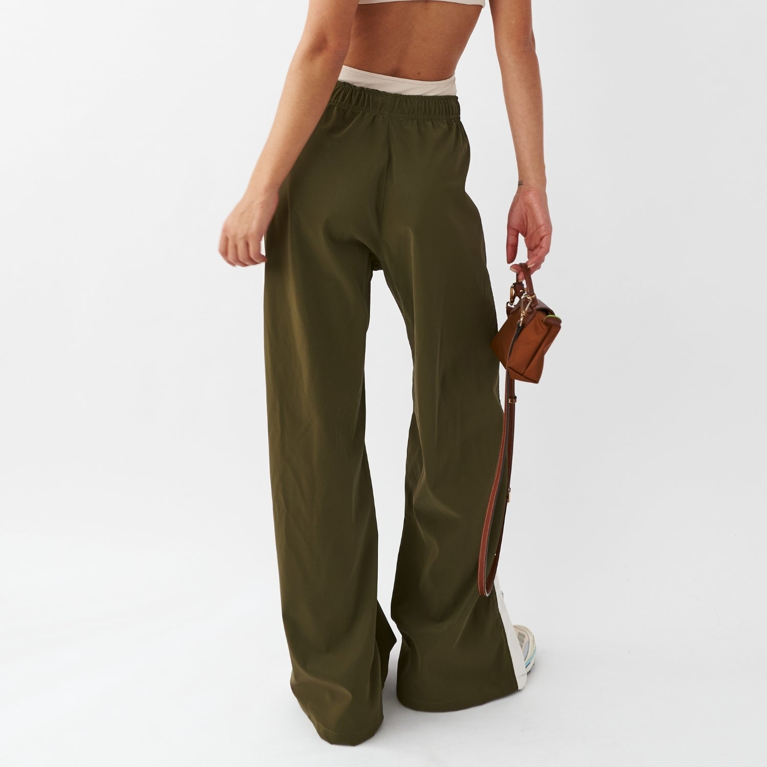 OLIVE TRACK PANT