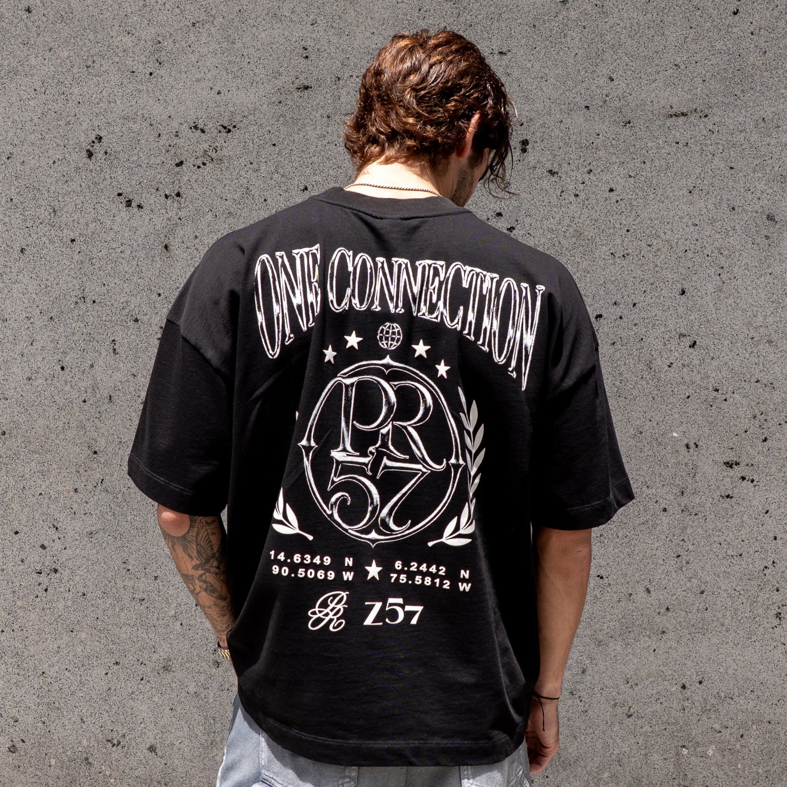 ONE CONNECTION T-SHIRT - BLACK