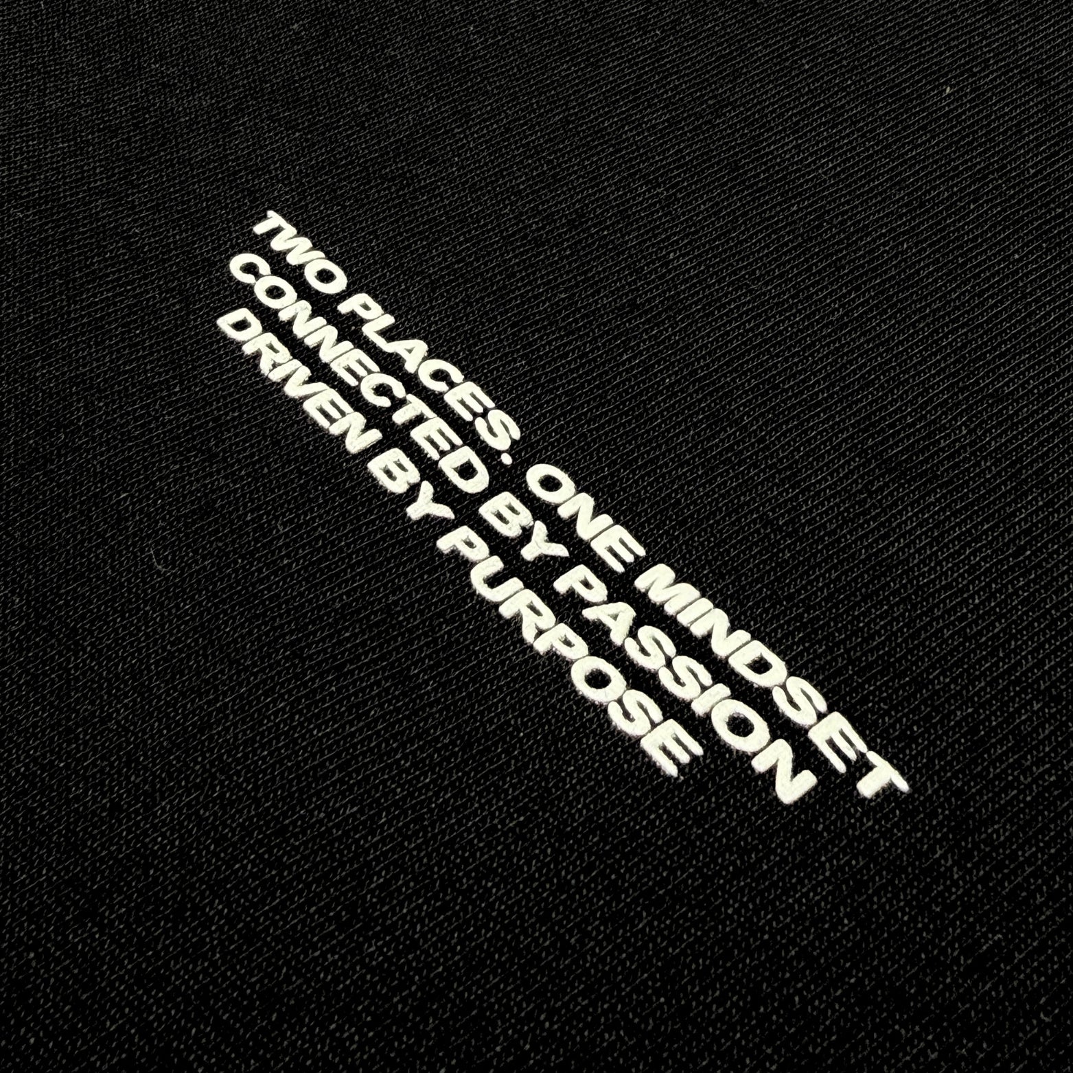 ONE CONNECTION T-SHIRT - BLACK