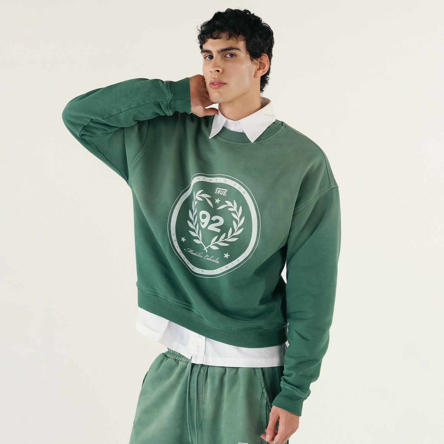 ONE PULSE CREWNECK - GRADIENT GREEN