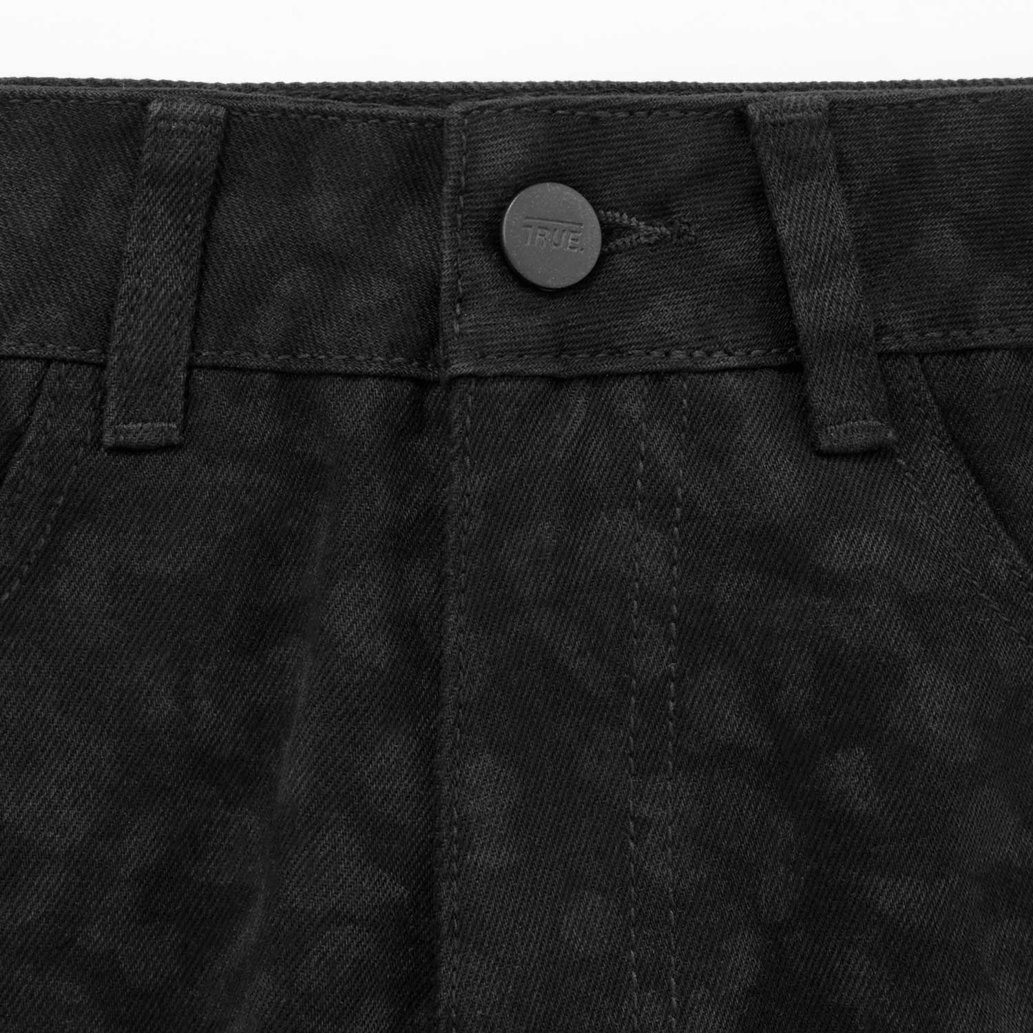 ANIMAL PRINT STRAIGHT LEG LASER PANT - BLACK