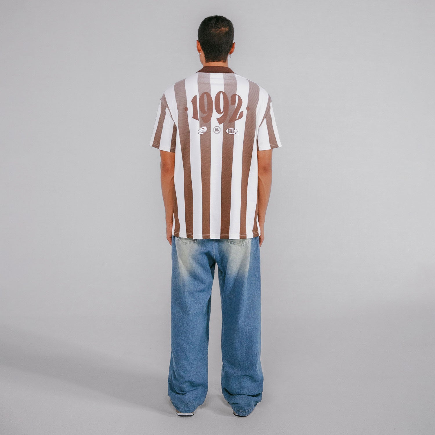 PARAÍSO OVERSIZED SOCCER T-SHIRT - BROWN