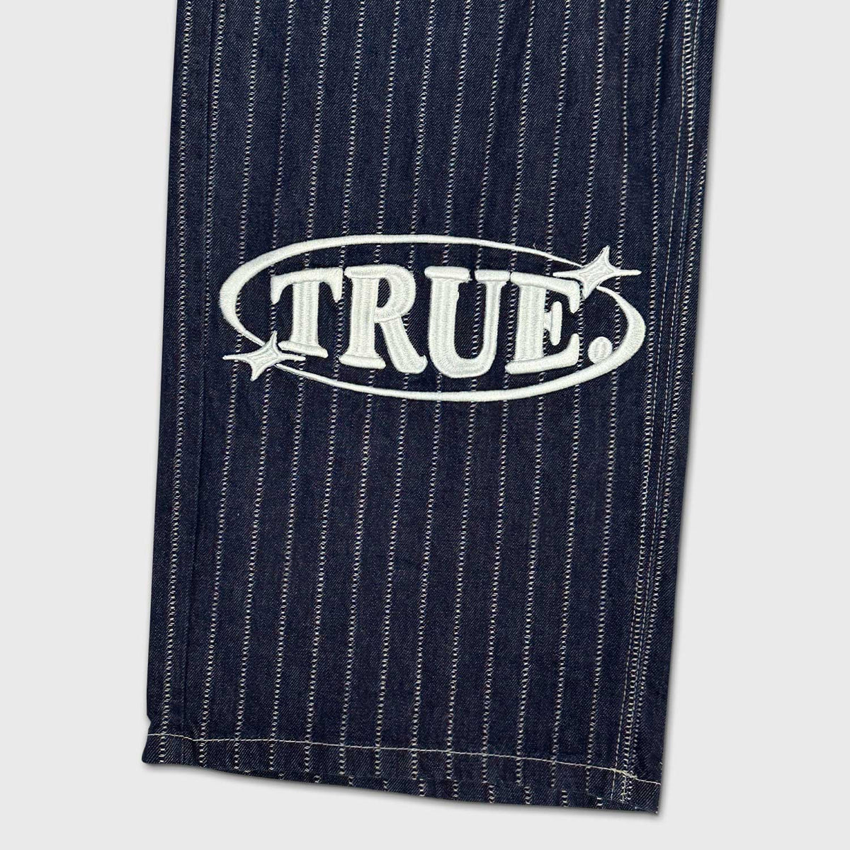 PINSTRIPE MID-RISE JEANS - BLUE