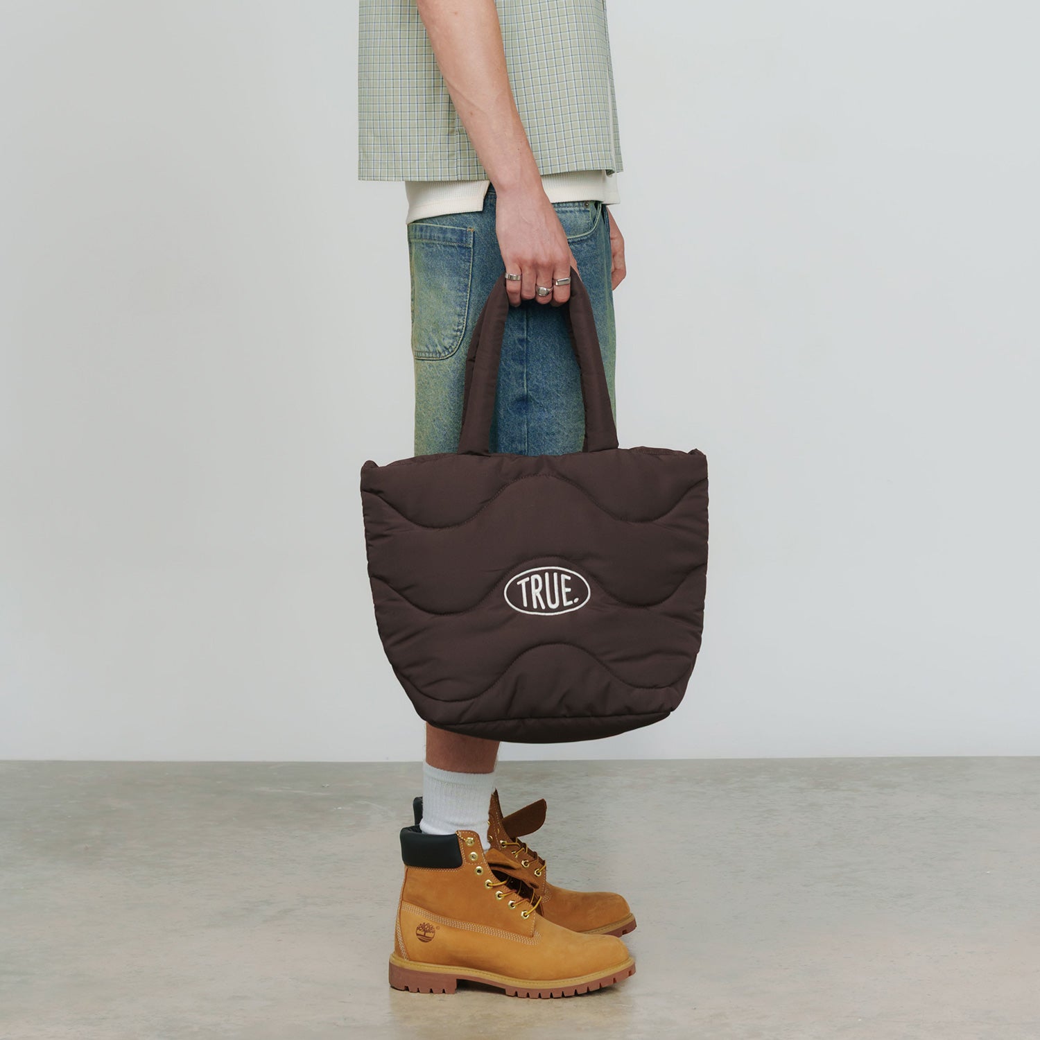 PUFFER SHOPPER BAG - BROWN