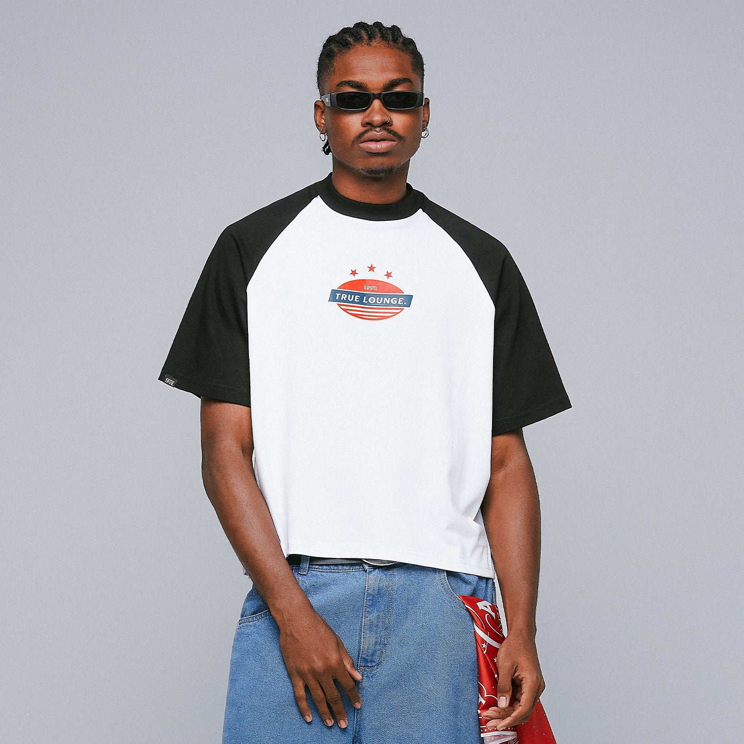 Retro_Ranglan_Boxy_Tee_Black_And_White_05.jpg